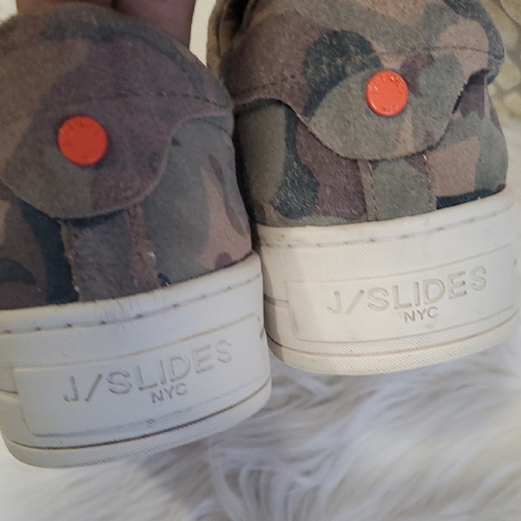 J Slides Camouflage Sneakers with Orange Laces - Picture 6 of 13